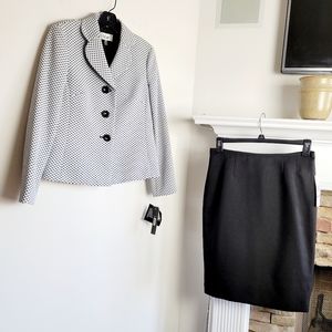 NWT.  Le Suit Black & White Skirt Set Suit 8